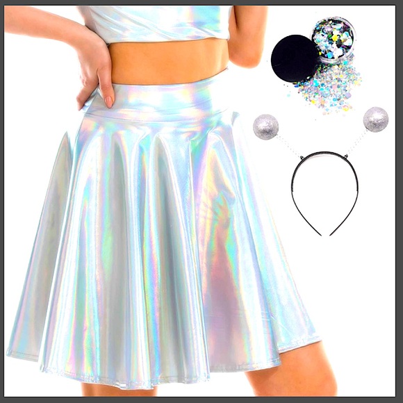 NWT Women's Pleated Metallic Holographic Skirt - Small - Picture 1 of 4